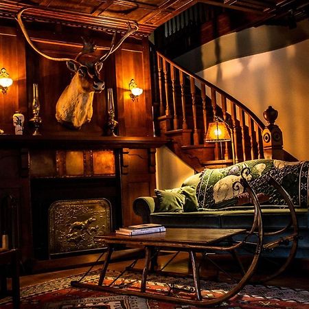 The Craftsman House Bed and Breakfast Bragg Creek Eksteriør billede